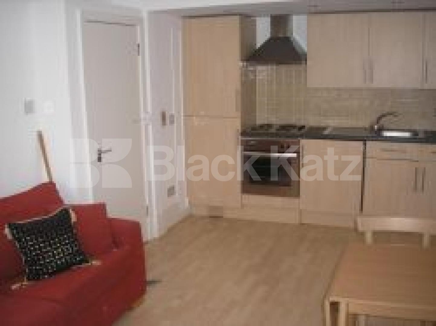 			2 Bedroom, 1 bath, 1 reception Flat			 Hazellville Road, ARCHWAY N19